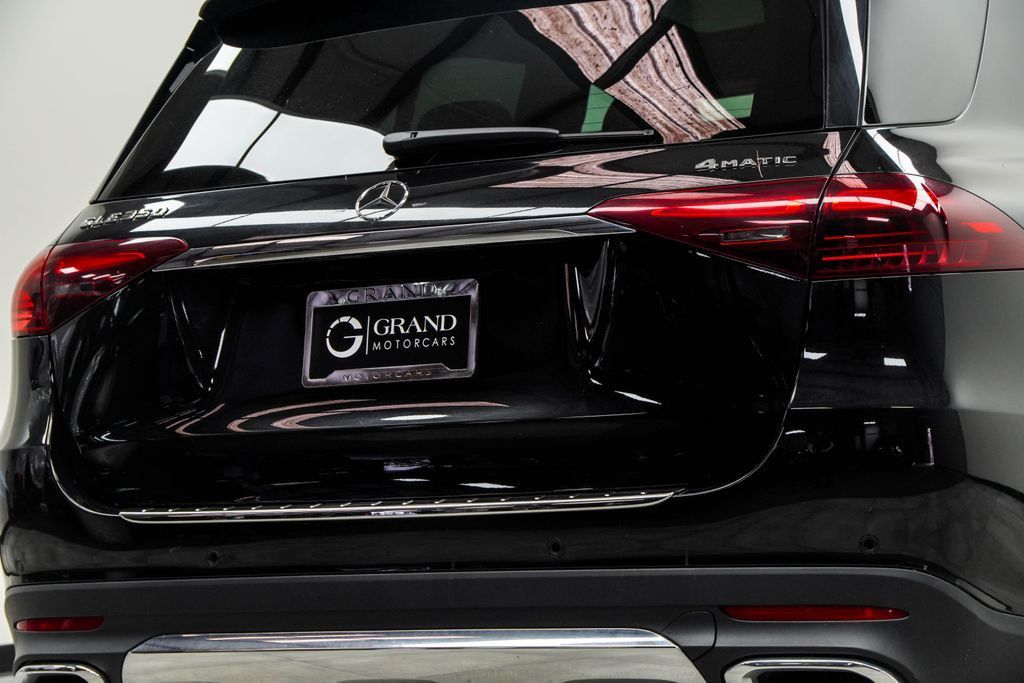 Mercedes-Benz GLE photo 13