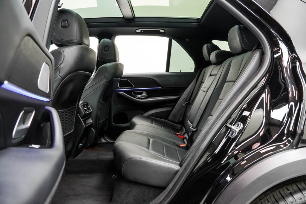 Mercedes-Benz GLE photo 18