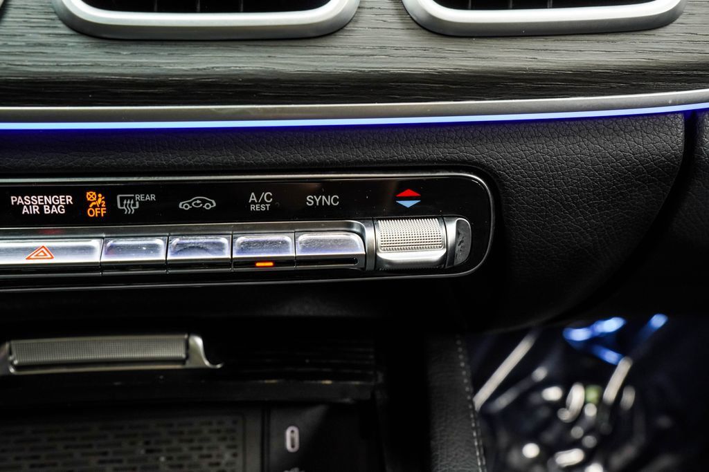 Mercedes-Benz GLE photo 27