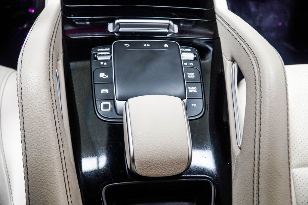 Mercedes-Benz GLE photo 21