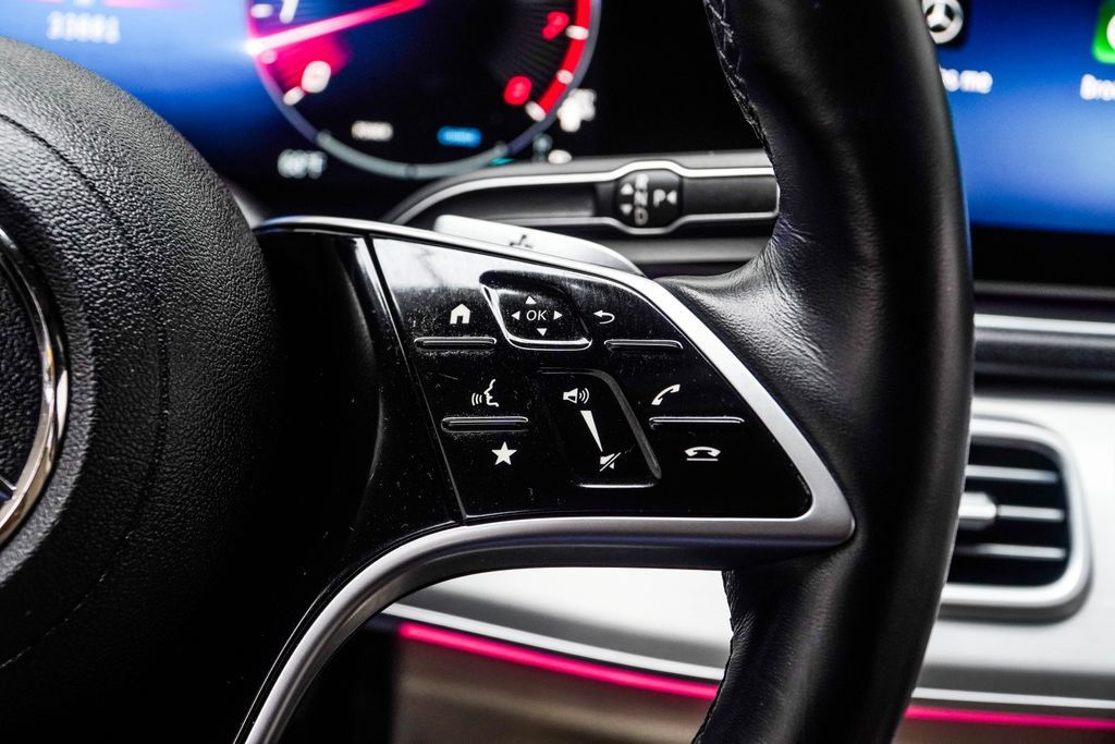 Mercedes-Benz GLE photo 29