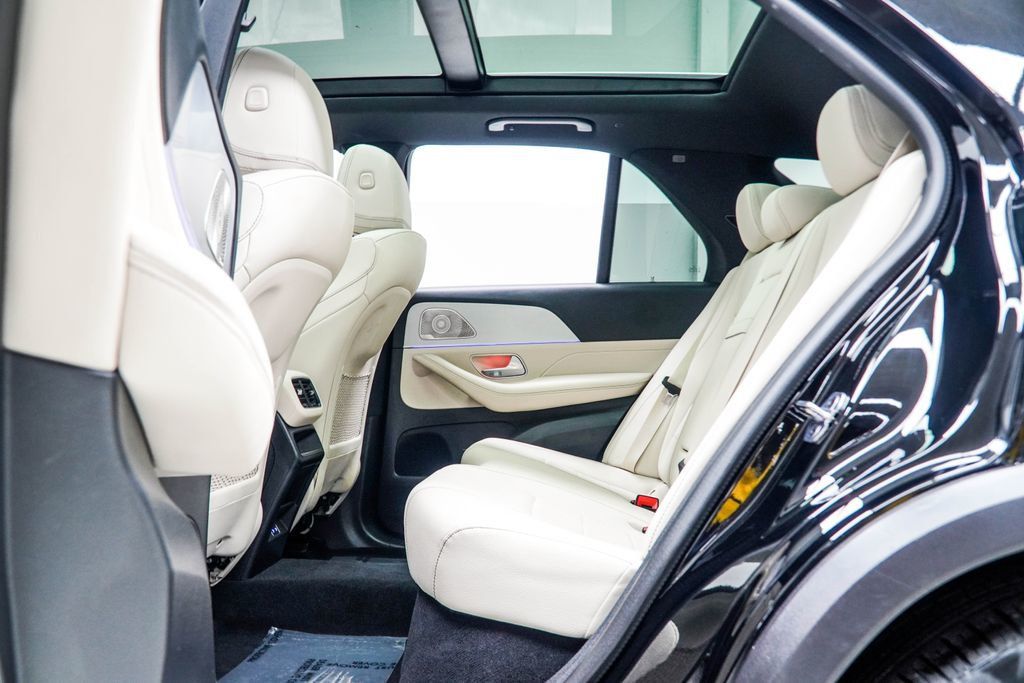 Mercedes-Benz GLE photo 41