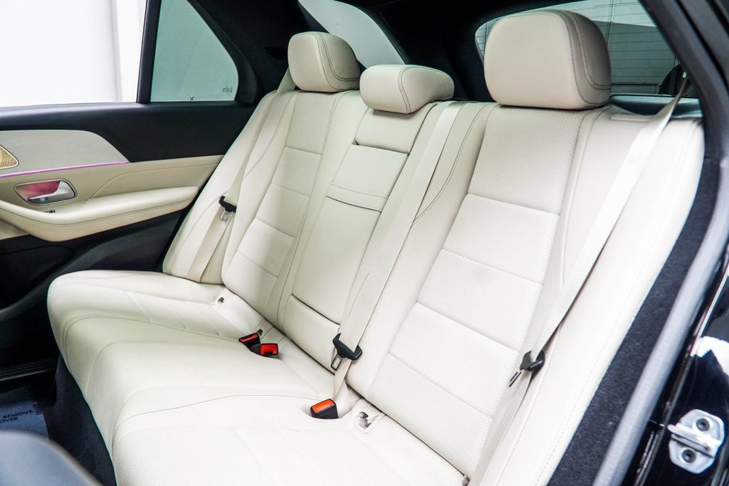 Mercedes-Benz GLE photo 43