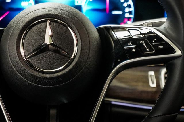 2025 Mercedes-Benz GLE GLE 450e 4MATIC SUV - 22994142 - 14