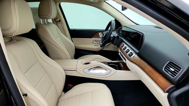 2025 Mercedes-Benz GLE GLE 450e 4MATIC SUV, Exclusive w/ Burmester Premium Audio - 23033894 - 22