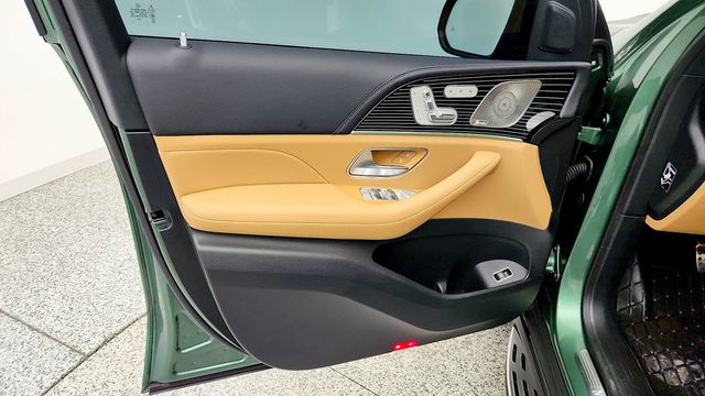 2025 Mercedes-Benz GLS 580 4MATIC SUV, Pinnacle w/ 23'' Wheels & Piano Lacquer Trim - 23099877 - 9