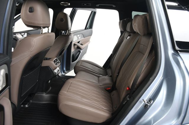 2025 Mercedes-Benz GLS AMG GLS 63 4MATIC+ SUV - 23048014 - 32