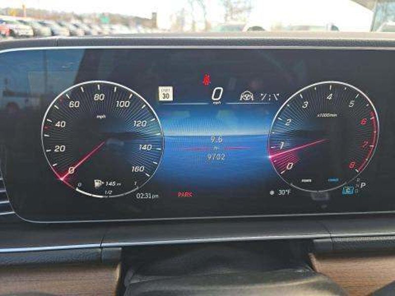 2025 Mercedes-Benz GLS Pinnacle Trim Pkg/Executive Rear Seat Pkg/Soft-Close Doors/NAV - 22987773 - 9