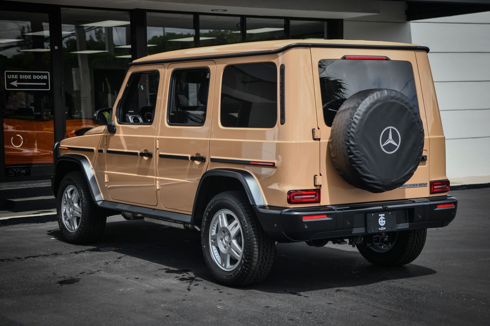 2025 Mercedes Benz G 550 photo 11
