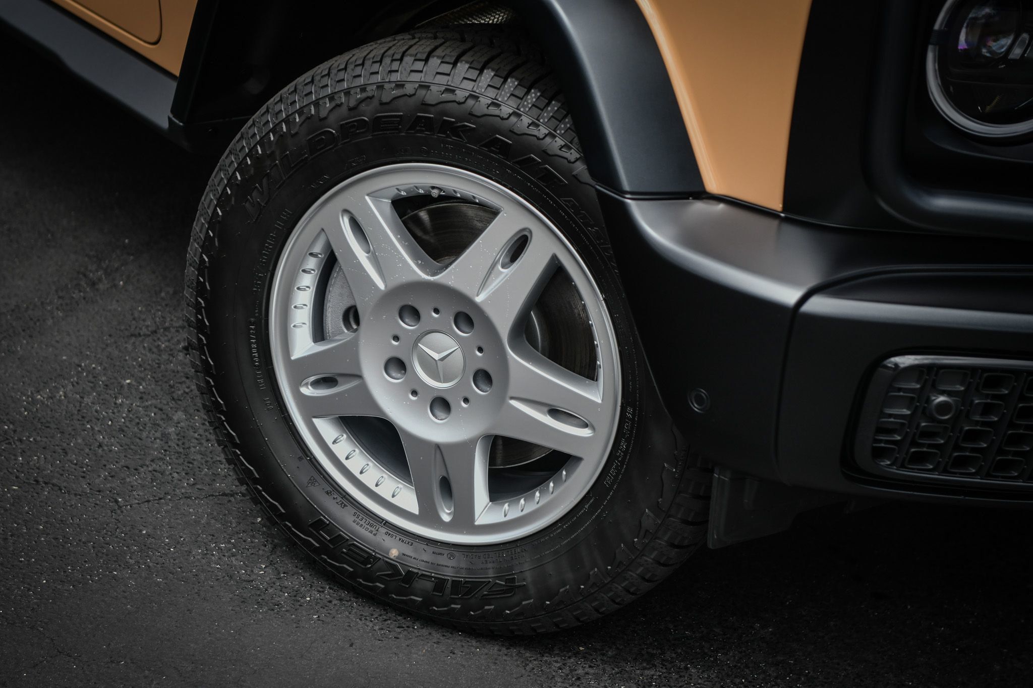 2025 Mercedes Benz G 550 photo 3