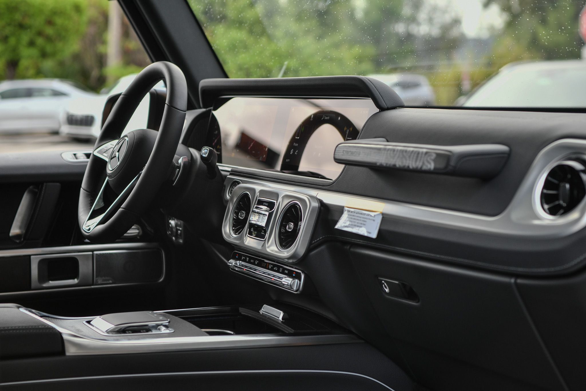 2025 Mercedes Benz G 550 photo 36