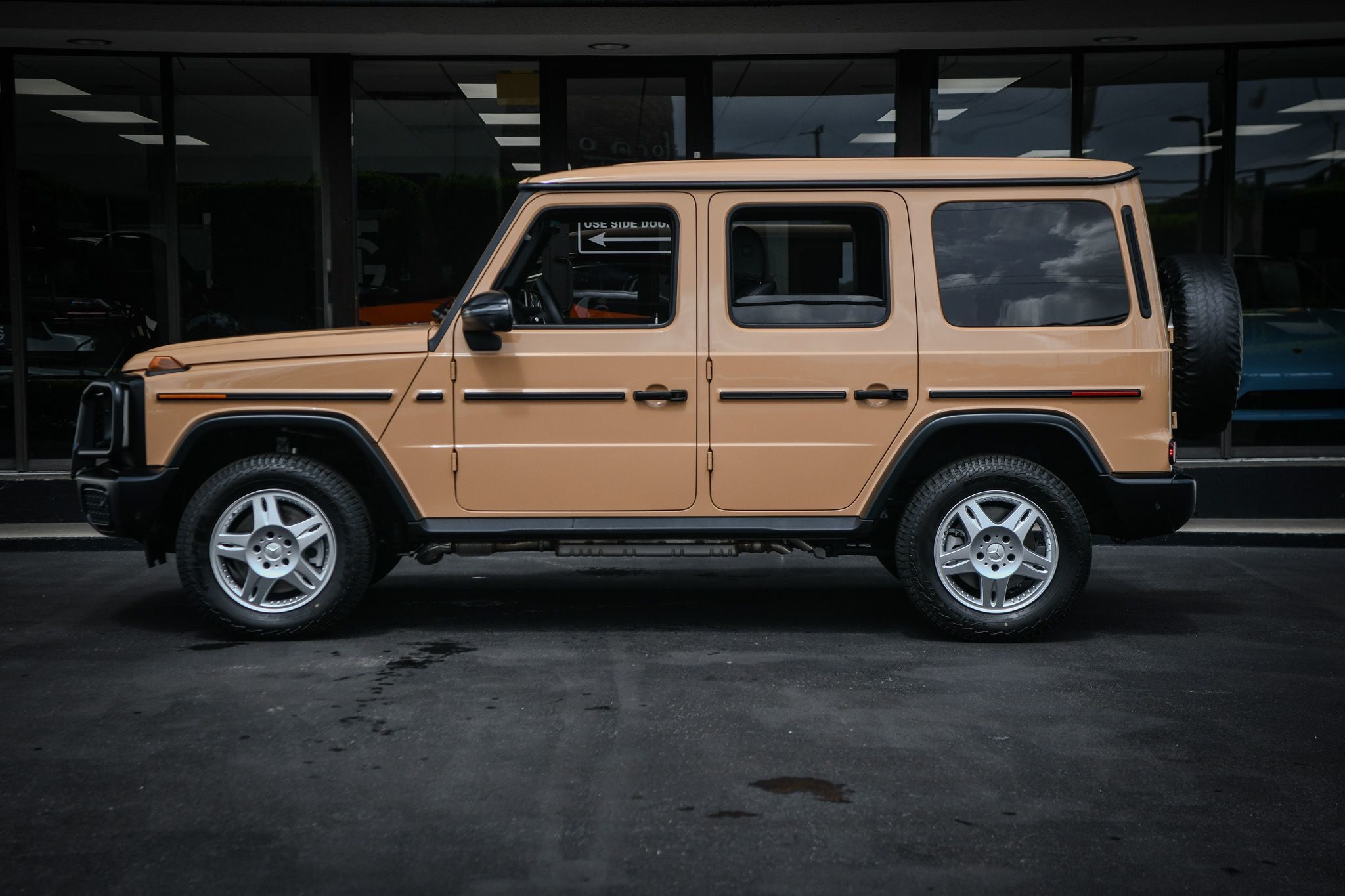 2025 Mercedes Benz G 550 photo 8