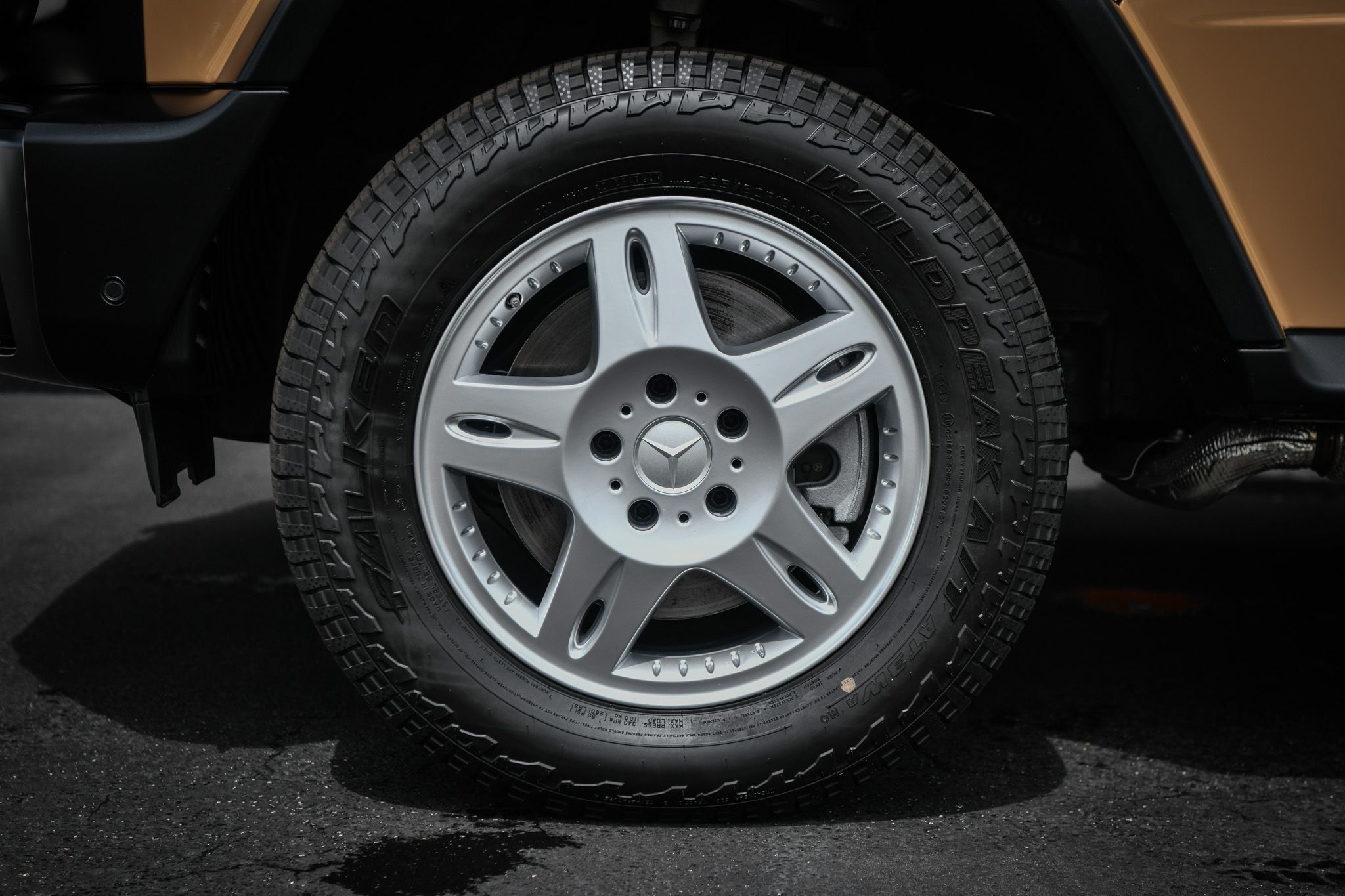 2025 Mercedes Benz G 550 photo 9