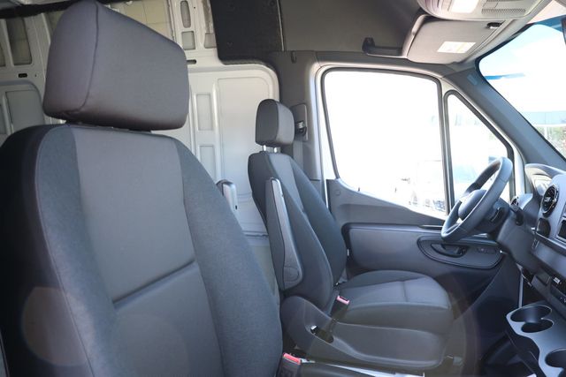 2025 Mercedes-Benz Sprinter Cargo Van 2500 HIgh Roof I4 Diesel 144'' RWD w/ Blind Spot Assist - 23035143 - 26