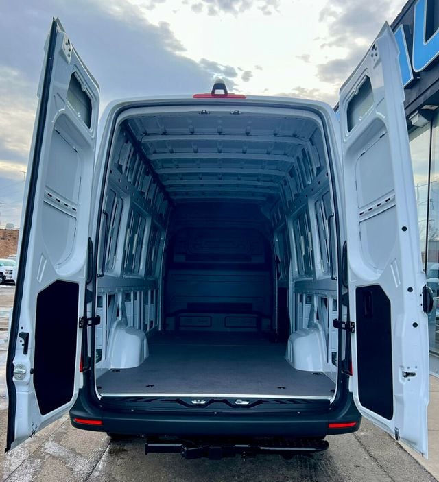 2025 Mercedes-Benz Sprinter Cargo Van 2500 High Roof I4 Diesel 170" RWD - 22981737 - 12