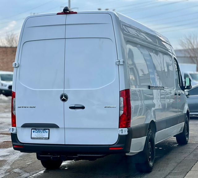 2025 Mercedes-Benz Sprinter Cargo Van 2500 High Roof I4 Diesel 170" RWD - 22981737 - 29