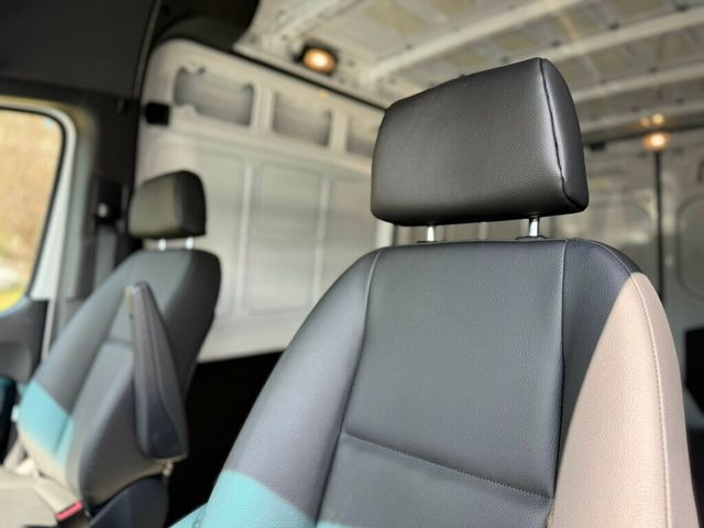 2025 Mercedes-Benz Sprinter Cargo Van 2500 Standard Roof I4 Diesel 144" RWD - 22987931 - 16
