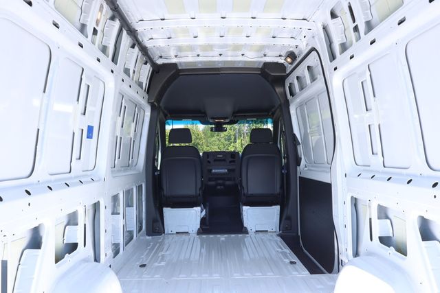 2025 Mercedes-Benz Sprinter Cargo Van 2500 Standard Roof I4 Diesel 144" RWD - 23035143 - 19