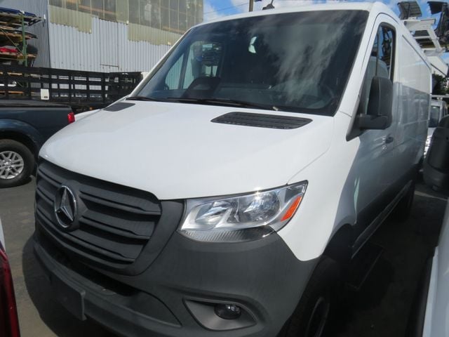 2025 Mercedes-Benz Sprinter Cargo Van 2500 Standard Roof I4 Diesel HO 144" AWD (Clear Title) - 23054199 - 3