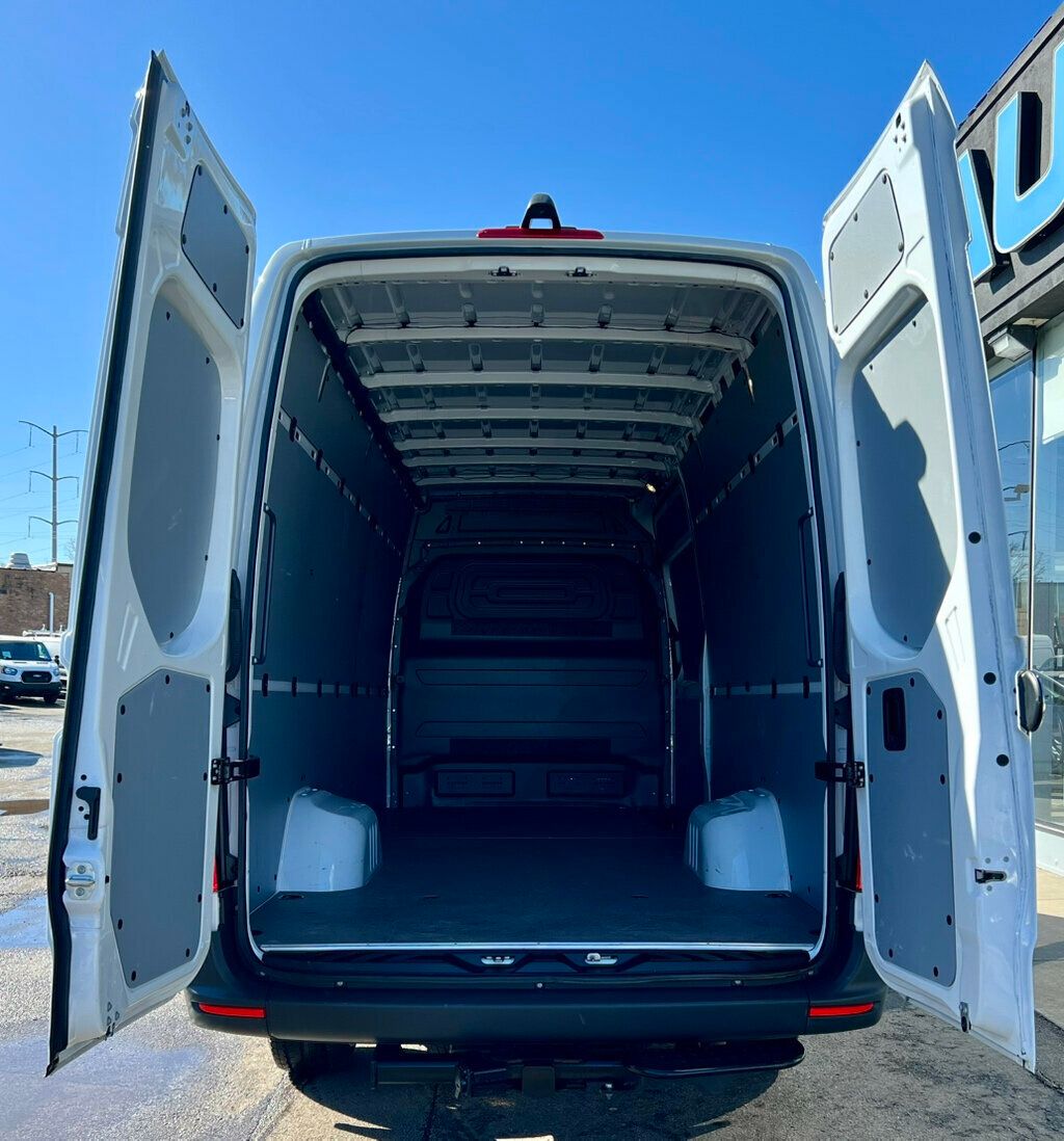 2025 Mercedes-Benz Sprinter Cargo Van 3500 High Roof I4 Diesel HO 170" RWD - 22978644 - 7