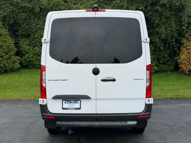 2025 Mercedes-Benz Sprinter Crew Van
