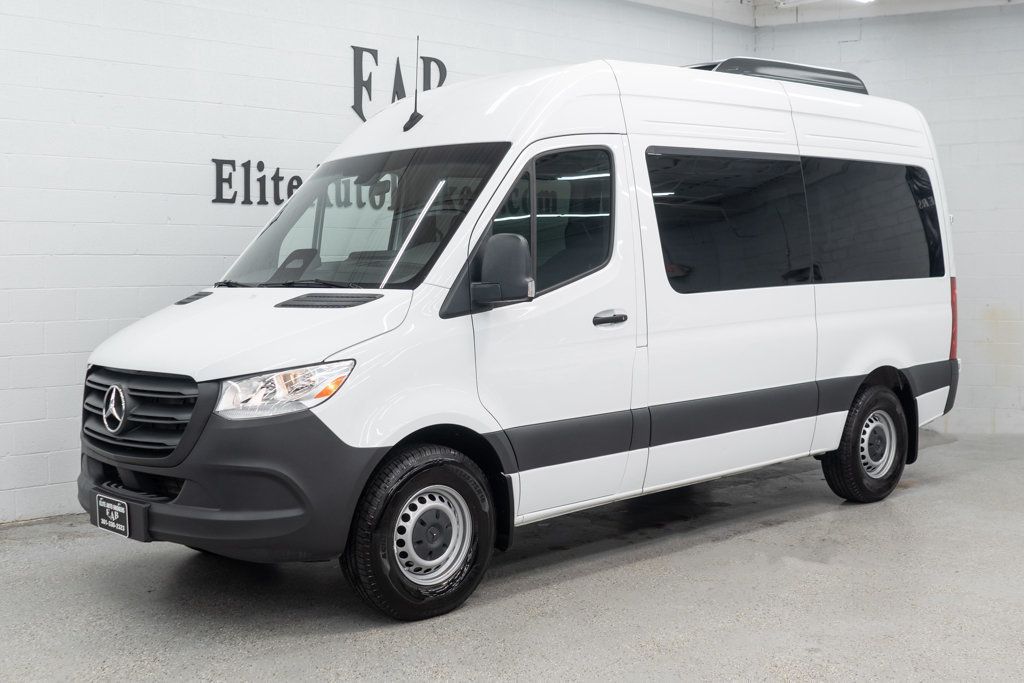 Mercedes-Benz Sprinter photo 30