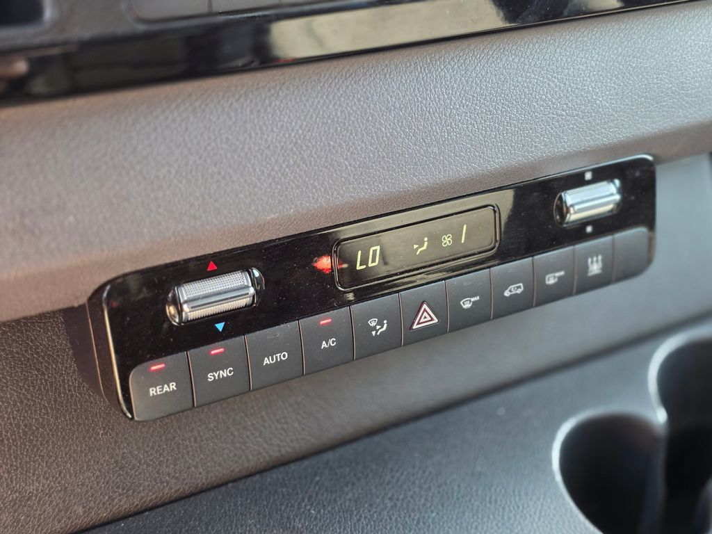 2025 Mercedes-Benz Sprinter Passenger Van 2500 High Roof I4 Diesel 170" RWD - 22981680 - 29