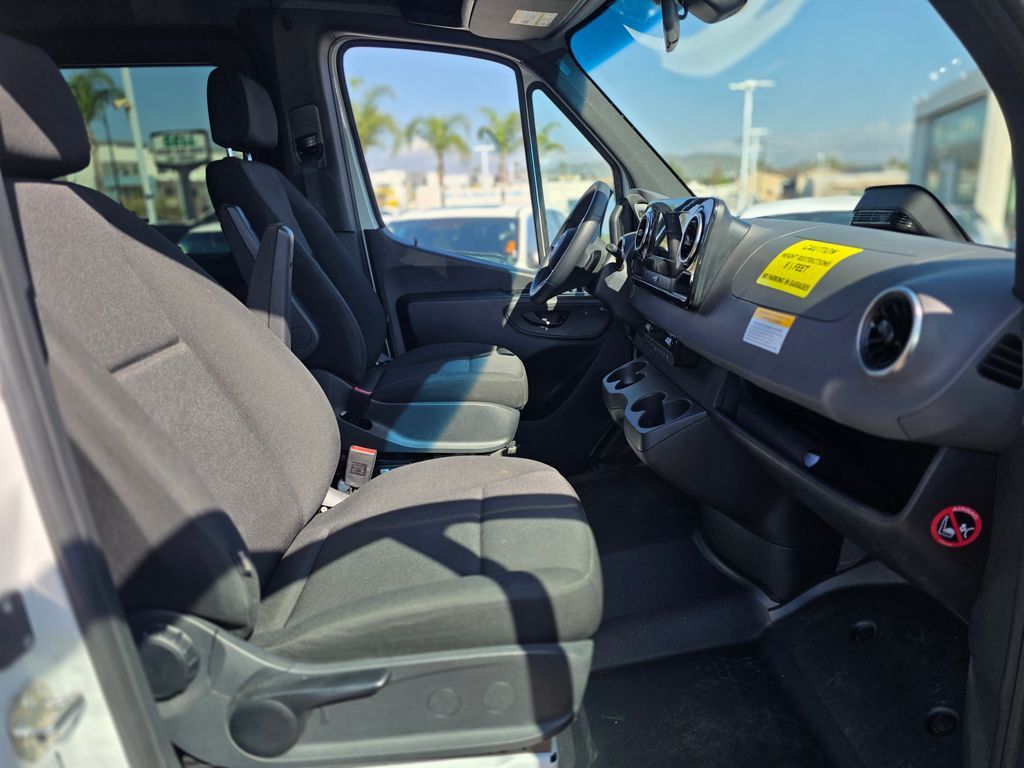 2025 Mercedes-Benz Sprinter Passenger Van 2500 High Roof I4 Diesel 170" RWD - 22981680 - 8
