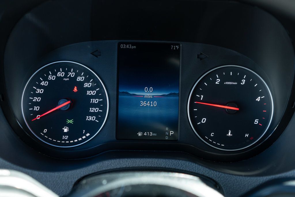 Mercedes-Benz Sprinter photo 19