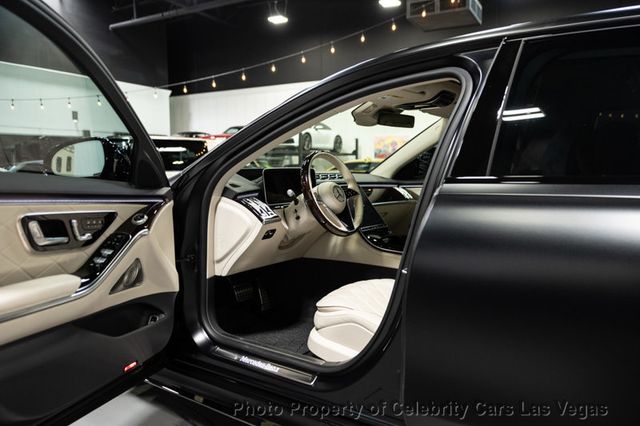 2025 Mercedes-Benz S-Class 20"Amg wheels, Night black Magno factory Matte paint, AMG line,  - 22882317 - 1