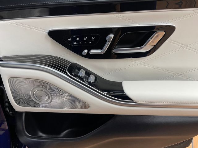 2025 Mercedes-Benz S-Class AMG S 63 E 4MATIC Sedan - 23100087 - 29