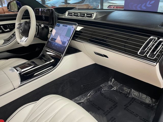 2025 Mercedes-Benz S-Class AMG S 63 E 4MATIC Sedan - 23100087 - 30