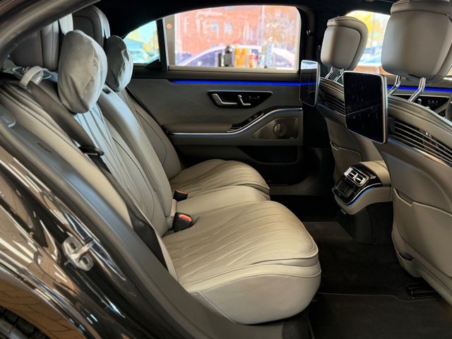 2025 Mercedes-Benz S-Class AMG S 63 E 4MATIC Sedan - 23100932 - 25