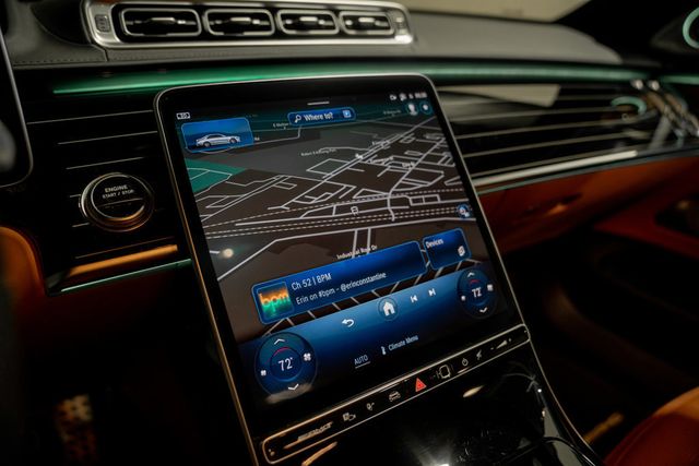 2025 Mercedes-Benz S-Class AMG S 63 E 4MATIC Sedan - 23100368 - 18