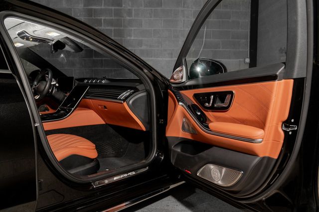 2025 Mercedes-Benz S-Class AMG S 63 E 4MATIC Sedan - 23100368 - 22