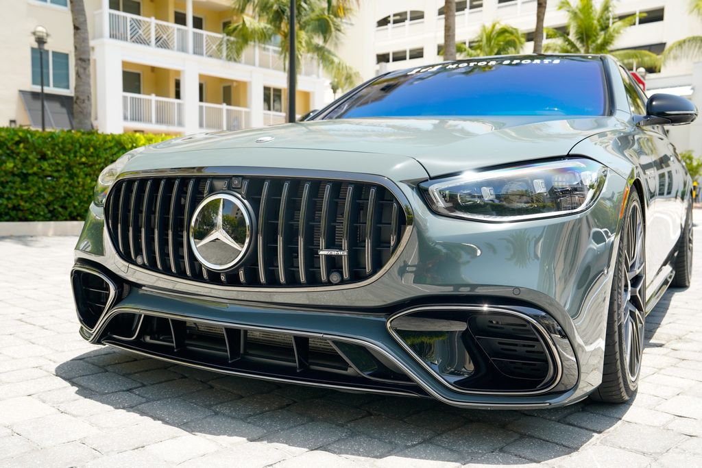 2025 Mercedes-Benz S-Class AMG S 63 E 4MATIC Sedan - 23043330 - 40