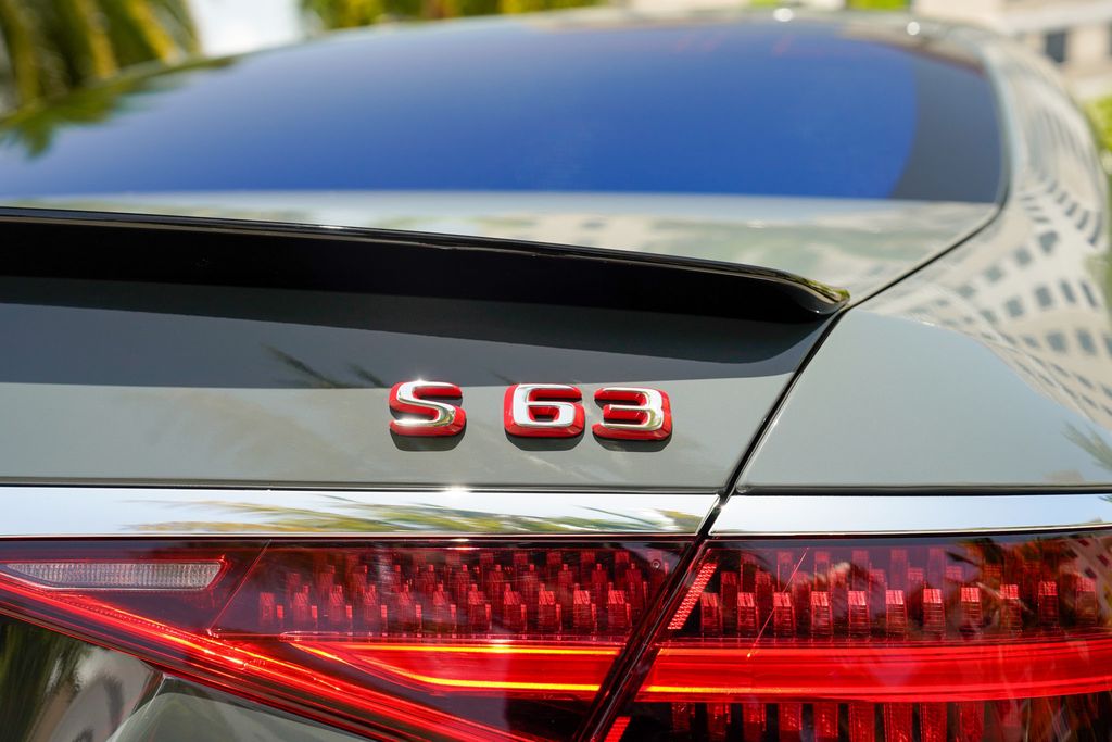 2025 Mercedes-Benz S-Class AMG S 63 E 4MATIC Sedan - 23043330 - 47