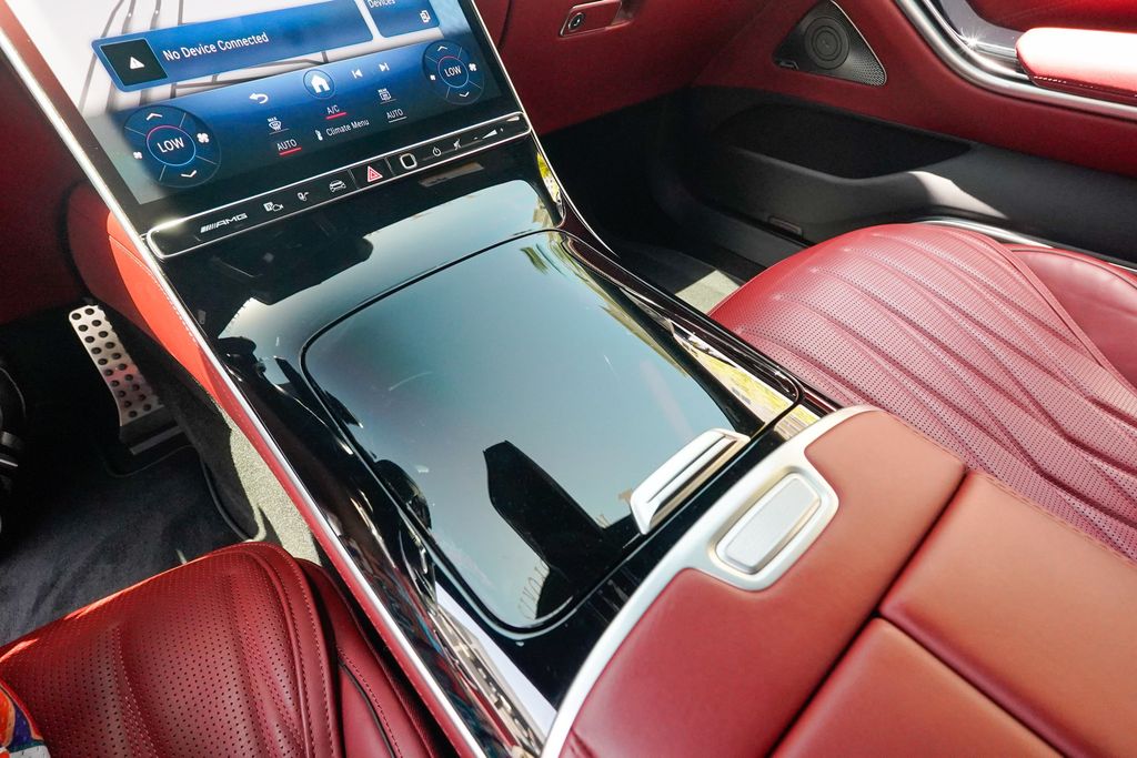 2025 Mercedes-Benz S-Class AMG S 63 E 4MATIC Sedan - 23043330 - 68