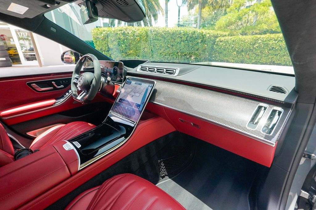 2025 Mercedes-Benz S-Class AMG S 63 E 4MATIC Sedan - 23043330 - 85