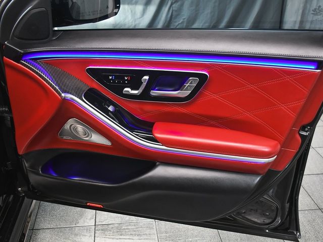 2025 Mercedes-Benz S-Class S 63 E AMG - 22978974 - 17