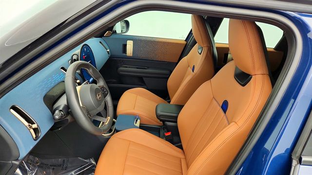 2025 MINI Cooper Countryman S ALL4, Favoured Style with Power Front Seats & 19'' Wheels - 22966703 - 20