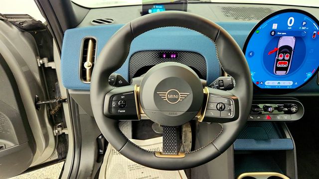 2025 MINI Cooper Countryman S ALL4, Iconic w/ Comfort Package Max & 19'' Wheels - 23012568 - 13