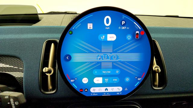 2025 MINI Cooper Countryman S ALL4, Iconic w/ Comfort Package Max & 19'' Wheels - 23012568 - 18