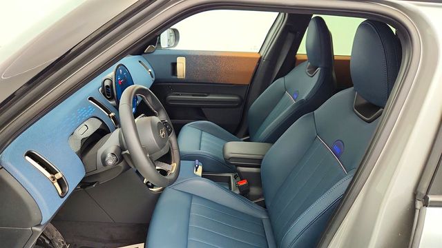 2025 MINI Cooper Countryman S ALL4, Iconic w/ Comfort Package Max & 19'' Wheels - 23012568 - 20