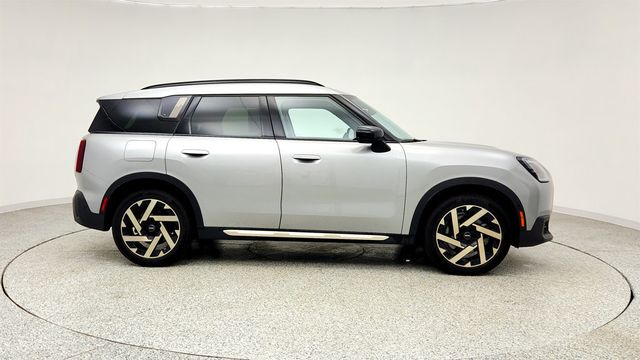 2025 MINI Cooper Countryman S ALL4, Iconic w/ Comfort Package Max & 19'' Wheels - 23012568 - 3