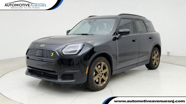2025 MINI Cooper Countryman SE ALL4, Signature Plus - 22952581 - 0