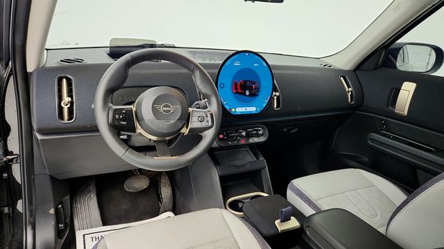 2025 MINI Cooper Countryman SE ALL4, Signature Plus - 22952581 - 12