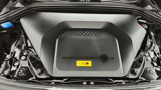 2025 MINI Cooper Countryman SE ALL4, Signature Plus - 22952581 - 26