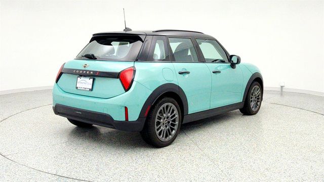 2025 MINI Cooper Hardtop 4 Door S, Classic Trim - 22963028 - 4