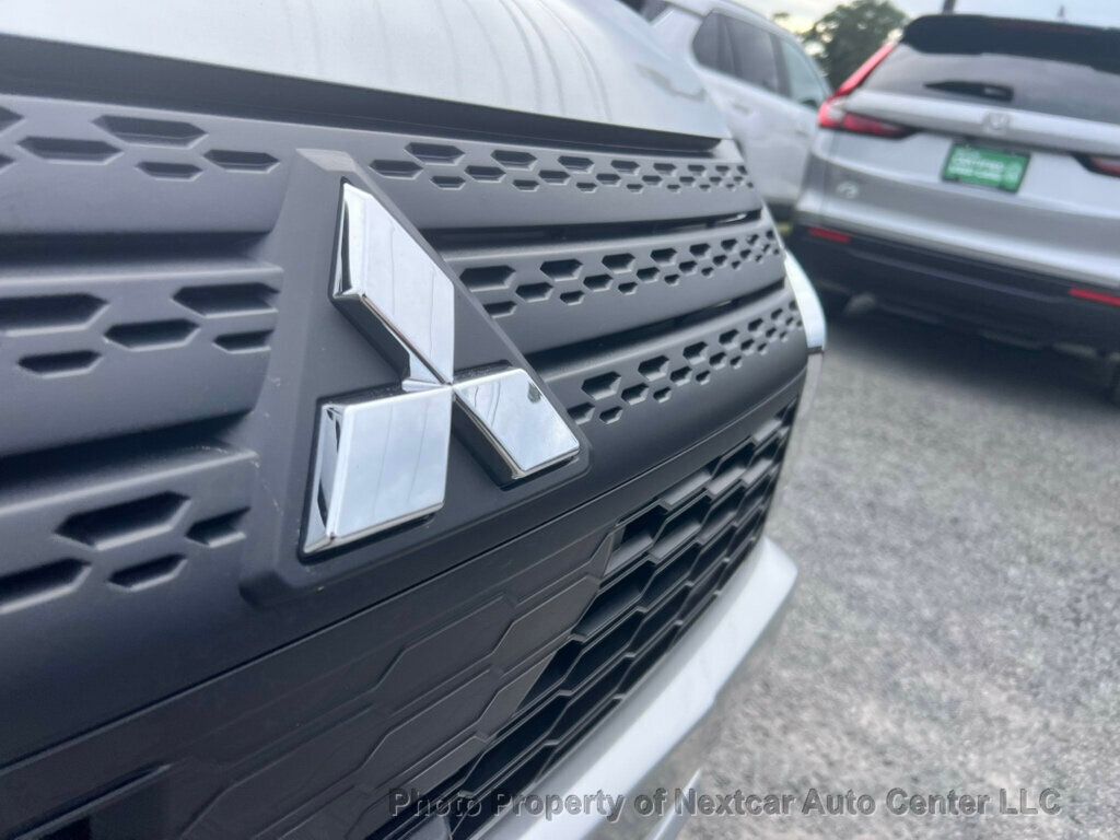 2025 Mitsubishi Eclipse Cross SE photo 8
